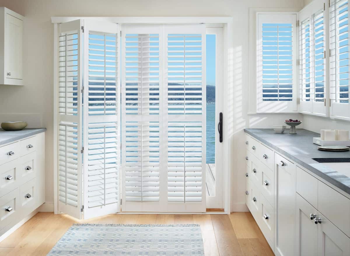 Hunter Douglas Palm Beach™ Polysatin™ Shutters, interior shutters, plantation shutters, window shutters near Beachwood, Ohio (OH)